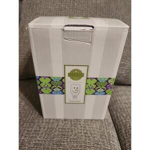 Scentsy Frosty Glow Mini Wax Warmer Snowman Christmas Plug In Night Light New